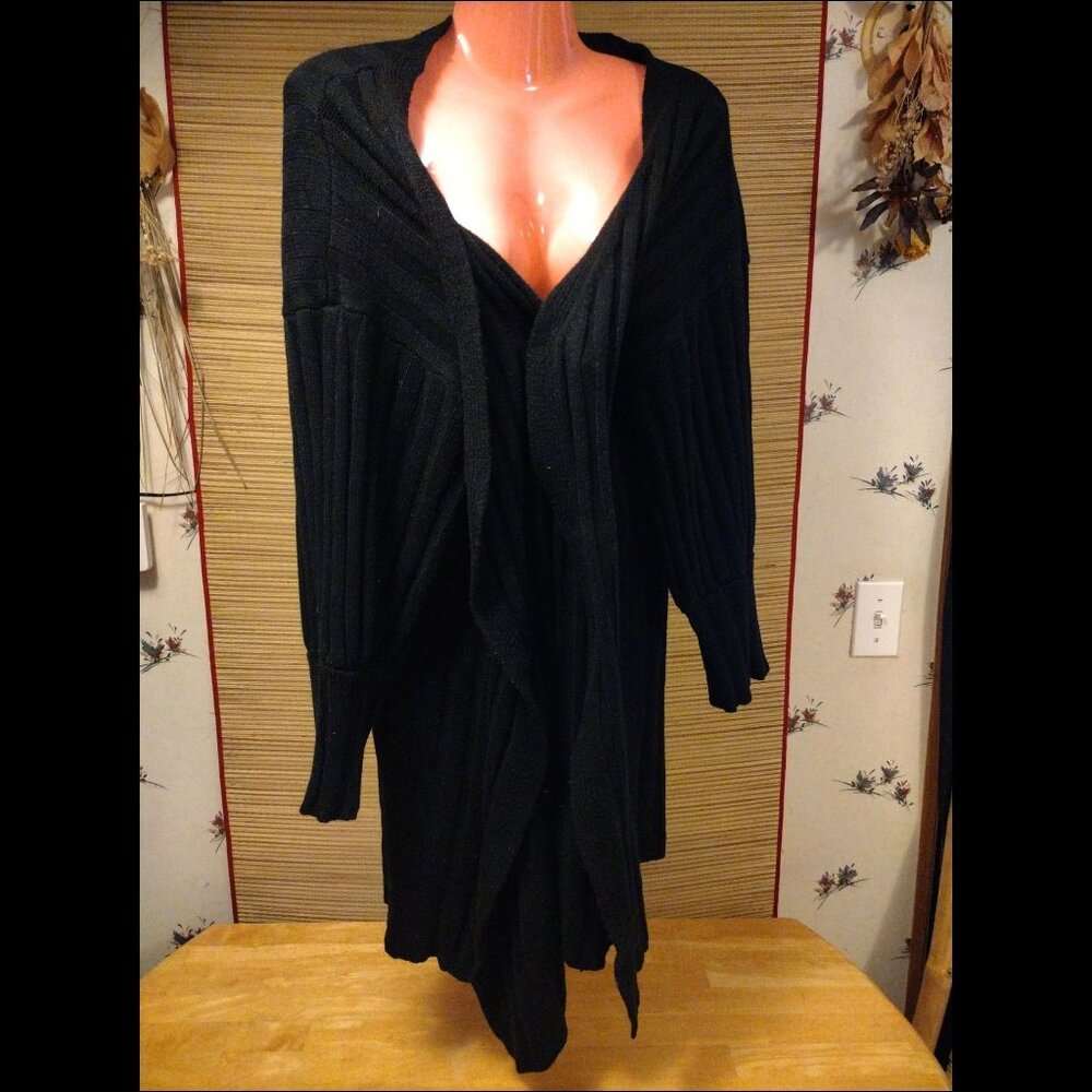 1X Hendi Warm Long Black Ribbed Cardigan